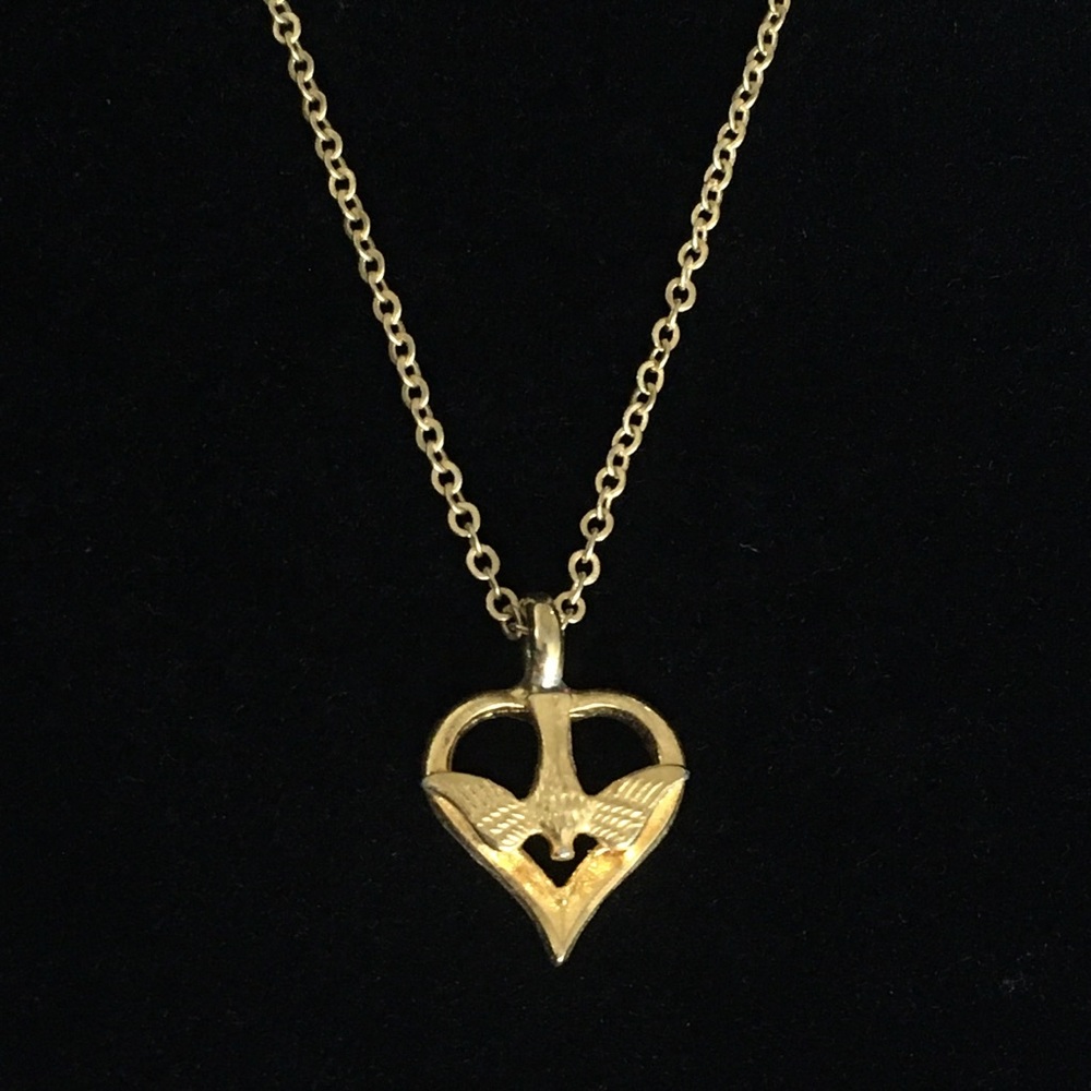 Vintage Gold Tone Heart Necklace